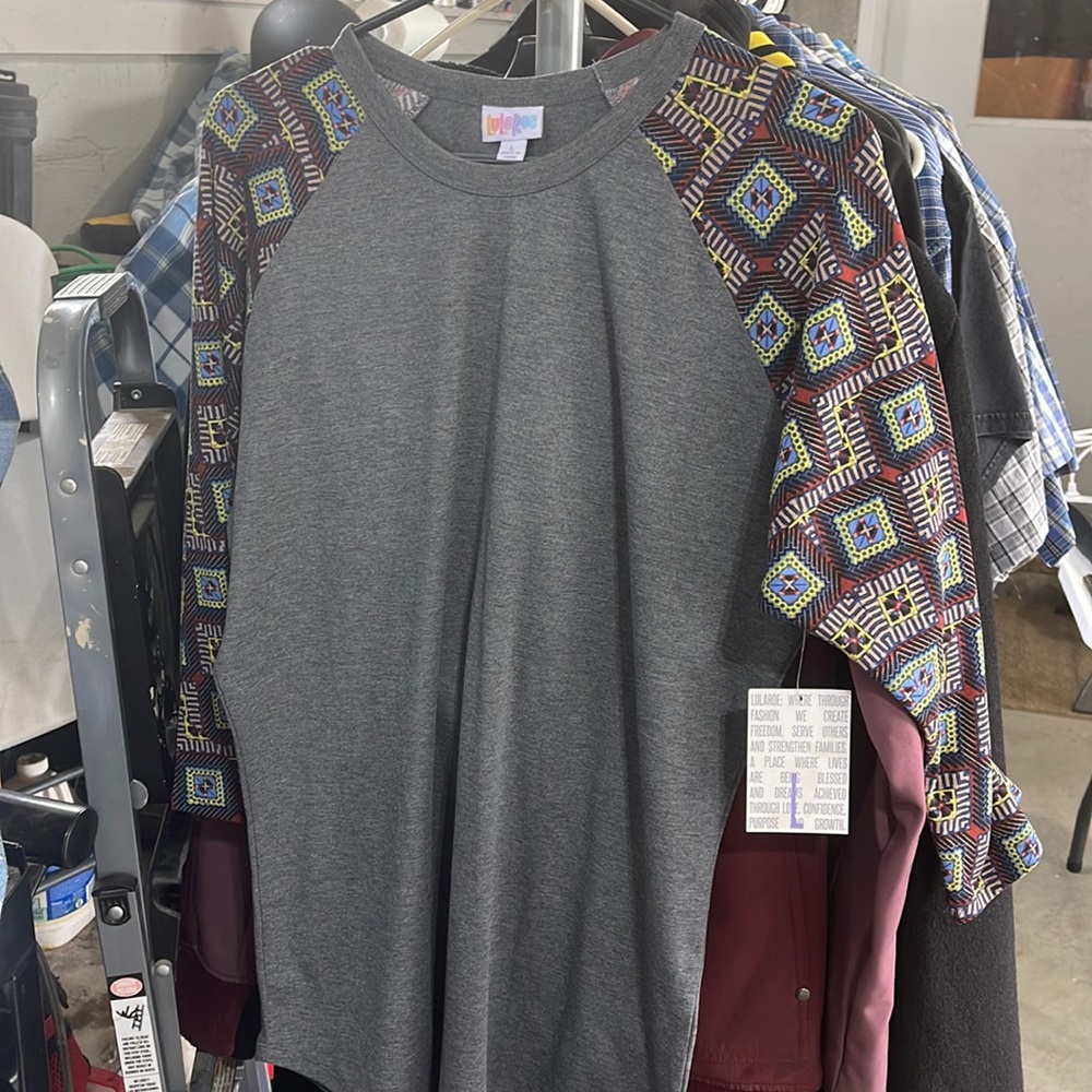 Womens 3/4 sleeve shirt